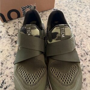 TIEM Women’s Cycling Shoes - Camo